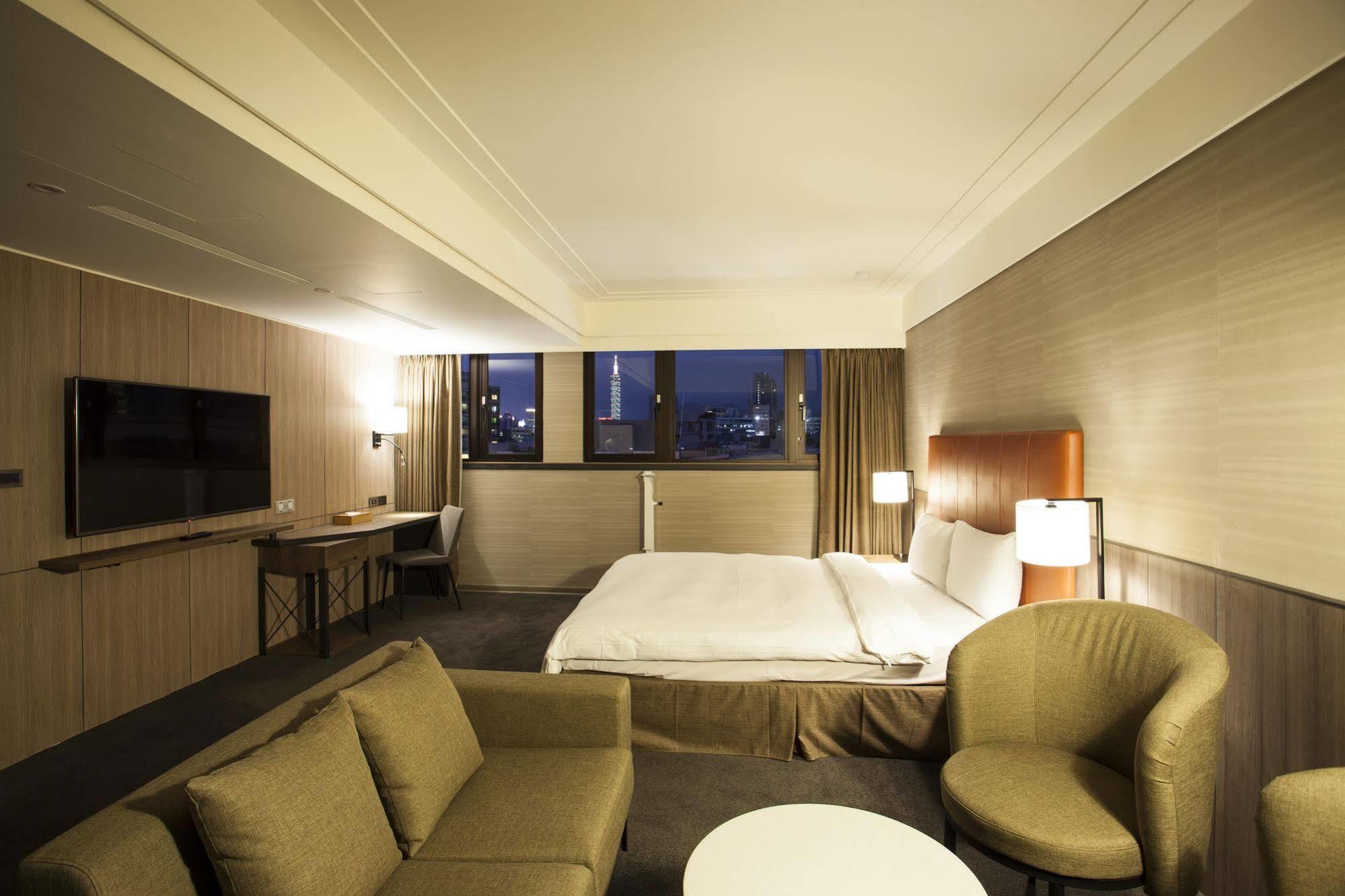 Citizen Hotel Taipei Exterior photo